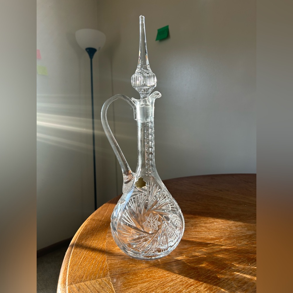 Elegant Lead Crystal Decanter